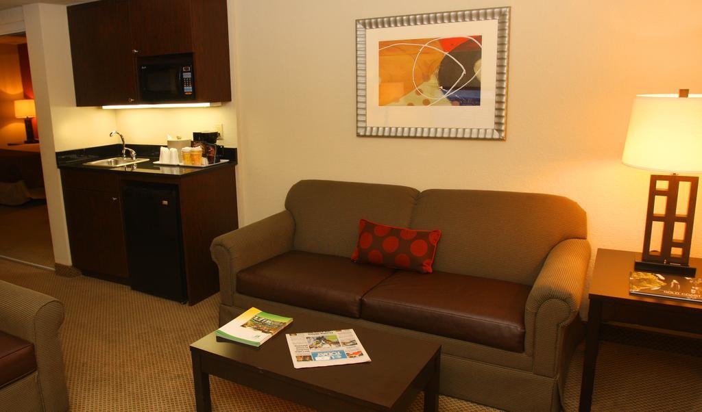 Sawgrass Grand Hotel And Suites Sports Complex Sunrise Zimmer foto