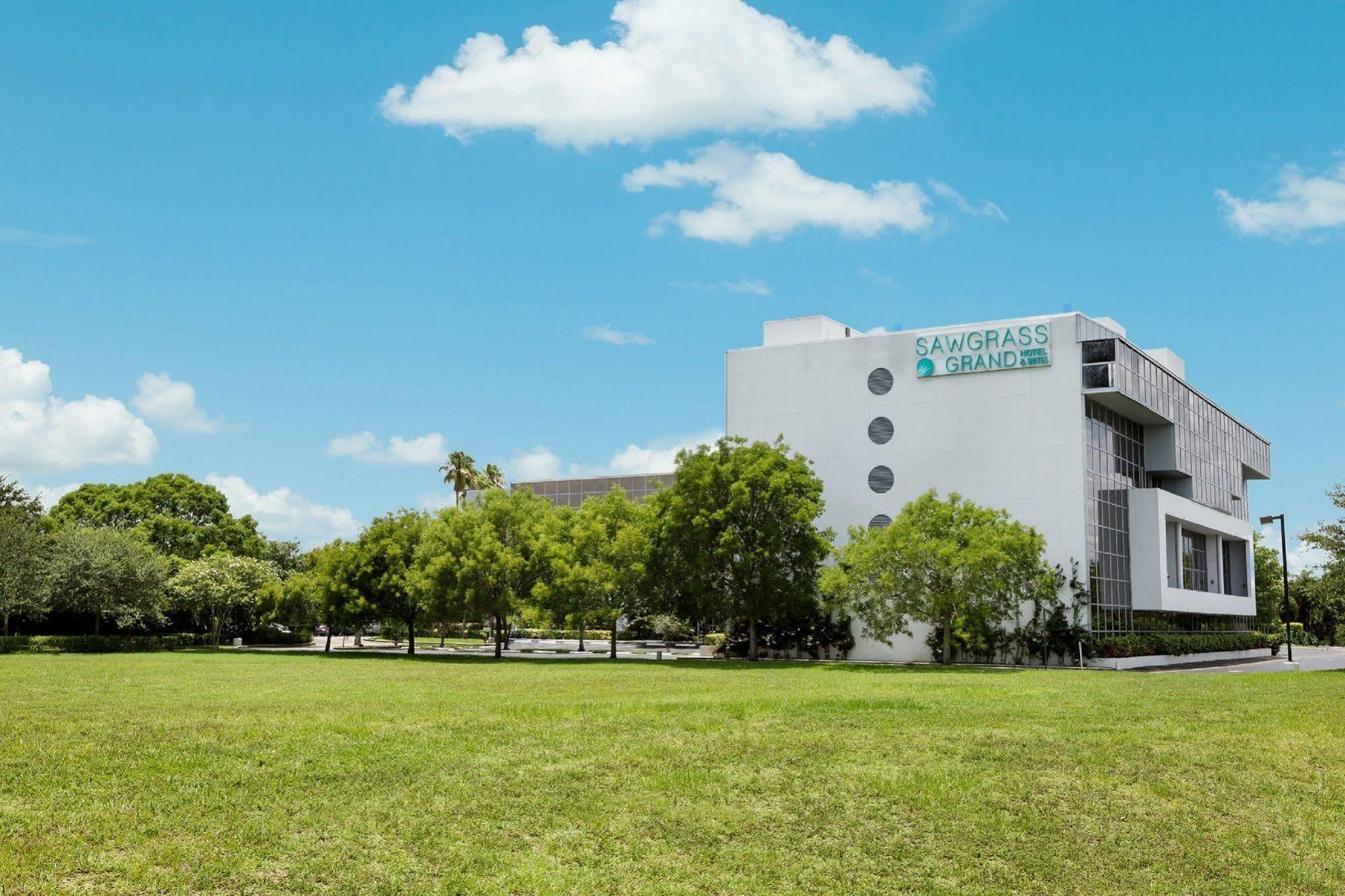 Sawgrass Grand Hotel And Suites Sports Complex Sunrise Exterior foto